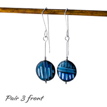 Load image into Gallery viewer, Stripe drop earrings