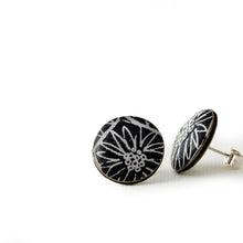 Load image into Gallery viewer, Spirit stud earrings