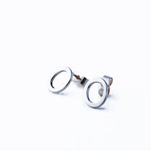 Load image into Gallery viewer, Oh oval studs