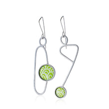 Load image into Gallery viewer, Statement earrings - Soma - with Wave pattern