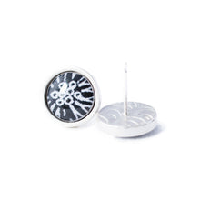 Load image into Gallery viewer, Flux stud earrings