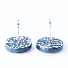 Load image into Gallery viewer, Flux stud earrings